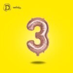 بالونات هيليوم رقم 3 بلون روز جولد أنيق، اختيار مميز لزينة الحفلات وخاصة حفلات البنات، خامة قوية ولمعة فاخرة تدوم طويلًا.