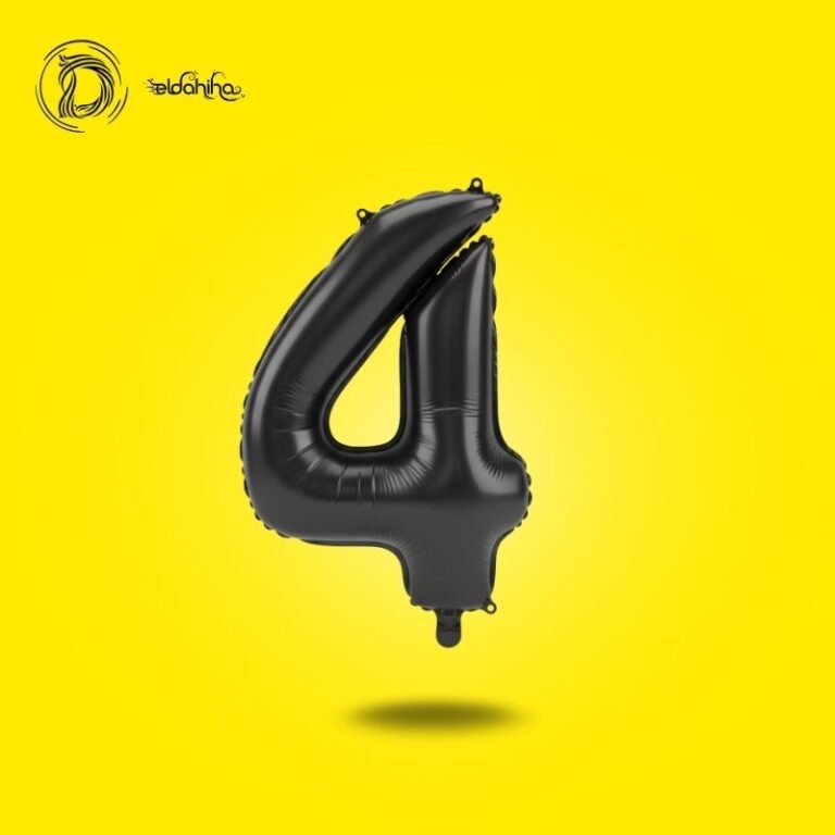 بالونات هيليوم رقم 4 بلون أسود لامع، اختيار راقي لتزيين أعياد الميلاد والمناسبات الخاصة، خامة فويل معدني قوية تعيش لفترة طويلة.