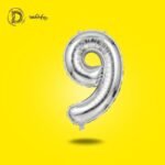 بالونات هيليوم رقم 9 بلون فضي لامع، مثالية لتزيين المناسبات الخاصة، بخامة ممتازة تعيش فترة طويلة وتحافظ على شكلها.