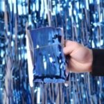 ستارة فويل زرقاء من زاوية جانبية بخامة معدنية لامعة لديكور الحفلات