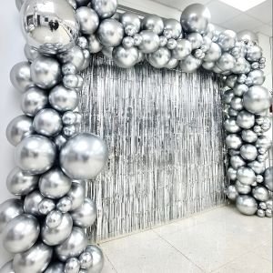 ستارة فويل فضي لتزيين الحفلات والخلفيات التصويرية – Silver Tinsel Curtain Backdrop Foil Fringe Decoration